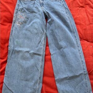 Hollister Low-Rise Super Baggy Blue Jeans